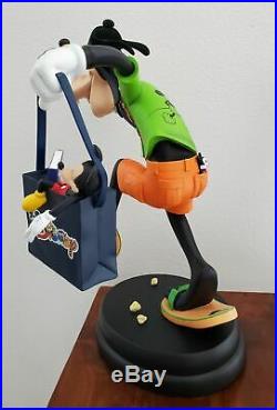 Art of Disney Theme Parks Goofy Tourist Big Fig Statue Randy Noble Figurine RARE