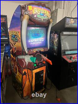 BIG BUCK HUNTER WORLD ARCADE MACHINE by RAW THRILLS 2007 (Excellent) RARE