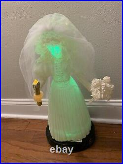 Big Fig Disneys 999 Happy Haunts Haunted Mansion Light Up Bride RARE LE-150