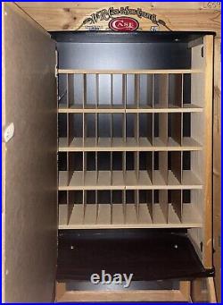 Case XX knife display case! Big magneticcase, Great Condition! RARE