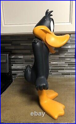 DAFFY DUCK 23 BIG FIGURE 1996 RARE RESIN STATUE Warner Brothers Studio