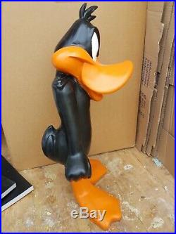 Daffy Duck Looney Tunes Warner Bros figure big fig display item rare figurine