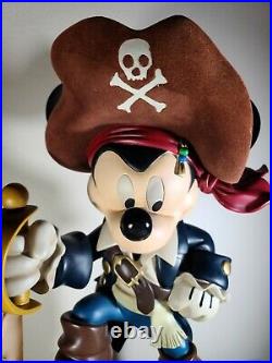 Disney worlds 20' Mickey Mouse Pirate Of The Caribbean Big Figure RARE