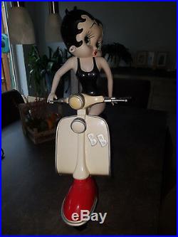 Extremely Rare! Betty Boop Riding Her Scooter Big Figurine Statue