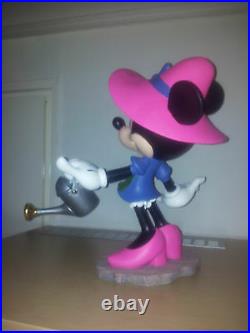 Extremely Rare! Disney Minnie Mouse Watering the Plants Polyresin Big Statue