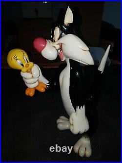 Extremely Rare! Looney Tunes Sylvester Holding Tweety Big Figurine Statue