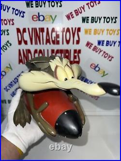 Extremely Rare! Looney Tunes Wile E Coyote on Rocket Big Fig Statue RARE