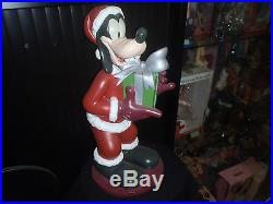 Extremely Rare! Walt Disney Goofy Christmas Big Figurine Statue