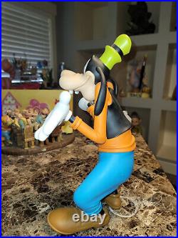 Extremely Rare! Walt Disney Goofy Definitive Big Vintage Figurine Statue