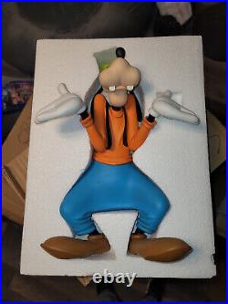 Extremely Rare! Walt Disney Goofy Definitive Big Vintage Figurine Statue