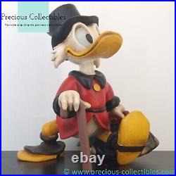 Extremely rare! Scrooge McDuck with a suitcase full of money. Big Fig. Disney
