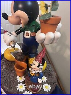 Mickey Mouse big Figure Gardening Mickey. Rare 1 Out Of 500. Art Of Disney