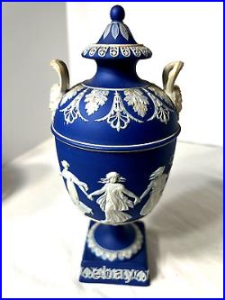 RARE 1891 WEDGWOOD DARK BLUE DANCING HOURS URN WithLID & HANDLES LOVELY