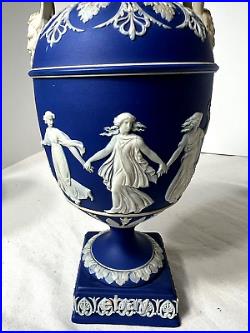 RARE 1891 WEDGWOOD DARK BLUE DANCING HOURS URN WithLID & HANDLES LOVELY