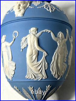 RARE 19th CENTURY WEDGWOOD BLUE DANCING HOURS URN WithLID & HANDLES NICE