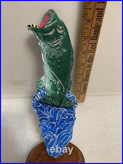 RARE. SHINY BIG MOUTH BASS FISH ON A HOOK draft beer tap handle. US made