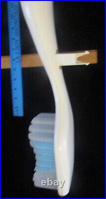 RARE Think Big Vtg White Giant Colgate Toothbrush Huge Rare 43 Dental