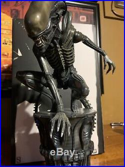 Sideshow Alien Big Chap Statue / Sideshow Rare Polystone Statue / Aliens Statue