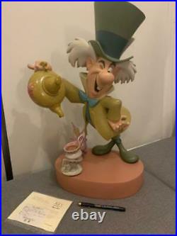 Walt Disney Mad Hatter Big Figure Alice in Wonderland Authentic Certificate Rare